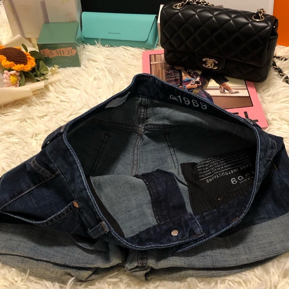 GAP Dark Blue Jean Shorts for Women - Picture 7 of 8